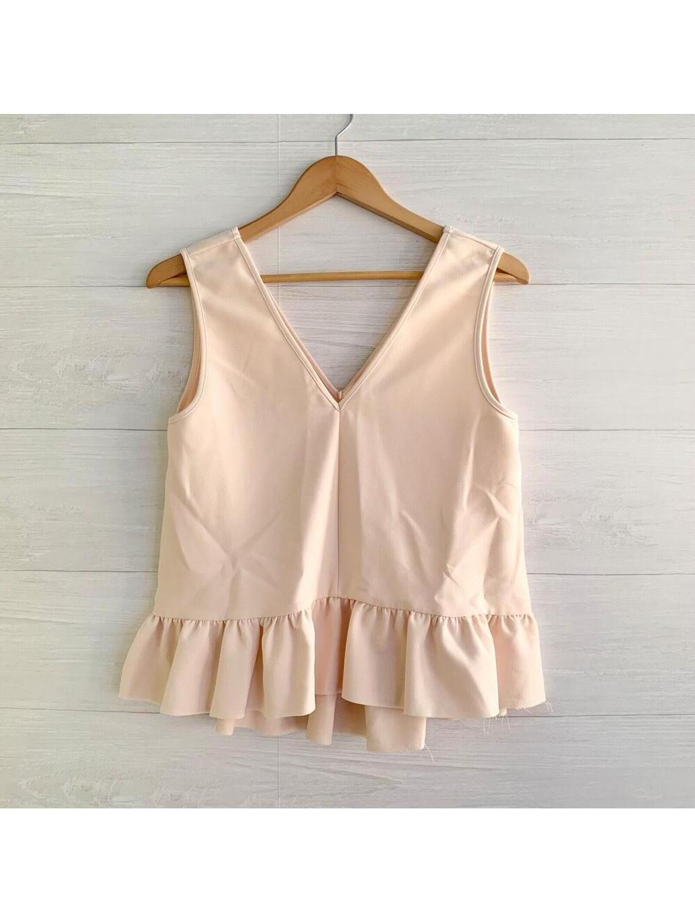 NWT ASOS US 6 Pale Pink Sleeveless V Neck Peplum Blouse Top Feminine